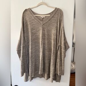 Easel V-Neck Oatmeal Oversized top